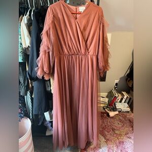 Dainty Jewell’s Dress